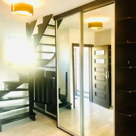 Domki I Apartamenty Caloroczne Koliber * Wladyslawowo