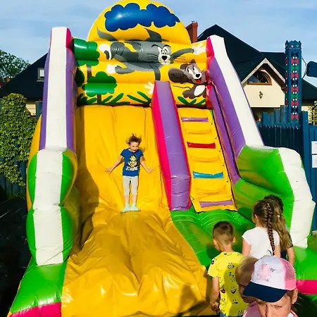 I Caloroczne Koliber Parque de vacaciones Władysławowo